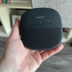 Bose soundlink micro Bluetooth speaker